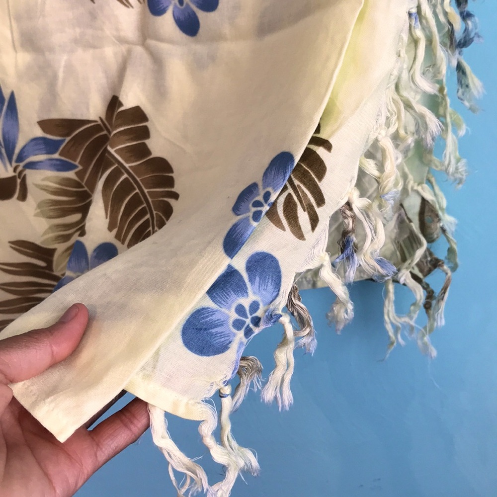 Hibiscus Collection Hawaii Sarong Beach Cover Up - Picture 4 of 7
